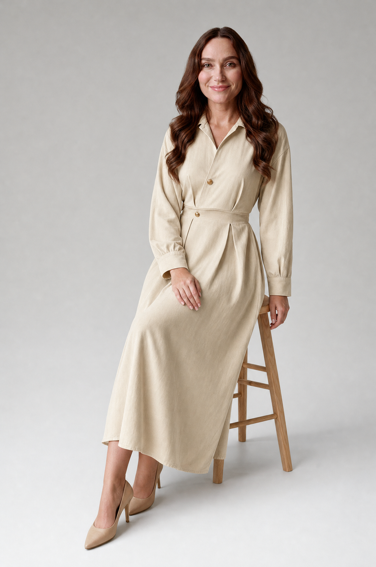 Women's collared shirt dress – seated